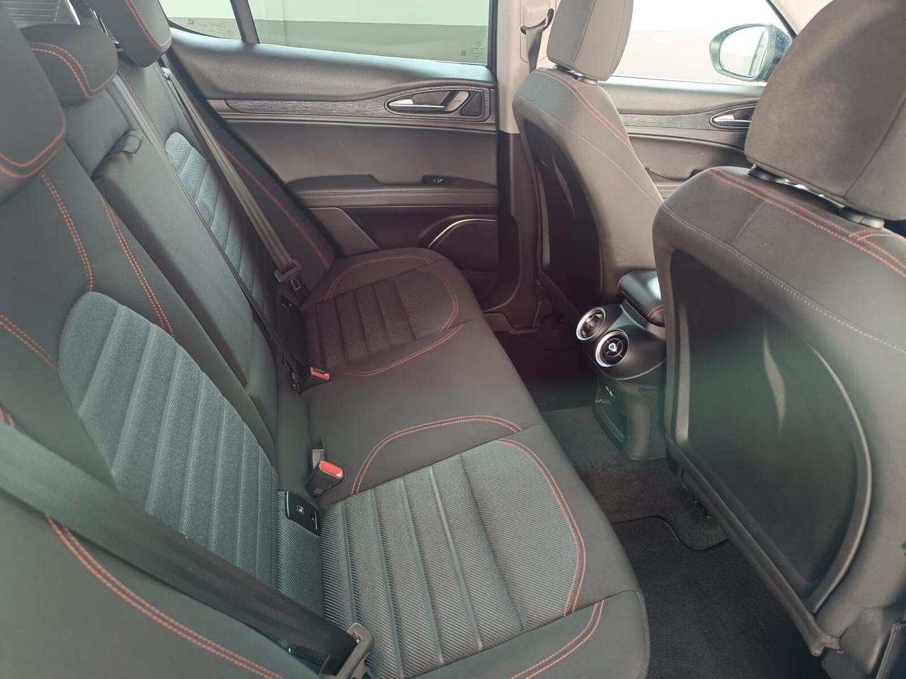 Alfa Romeo Stelvio 2.2 Turbodiesel 160 CV AT8 RWD Business Sport