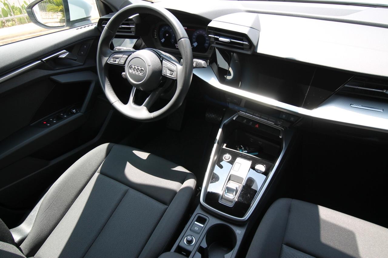 Audi A3 SPB 35 TDI auto Business Adv|43.000km|2022