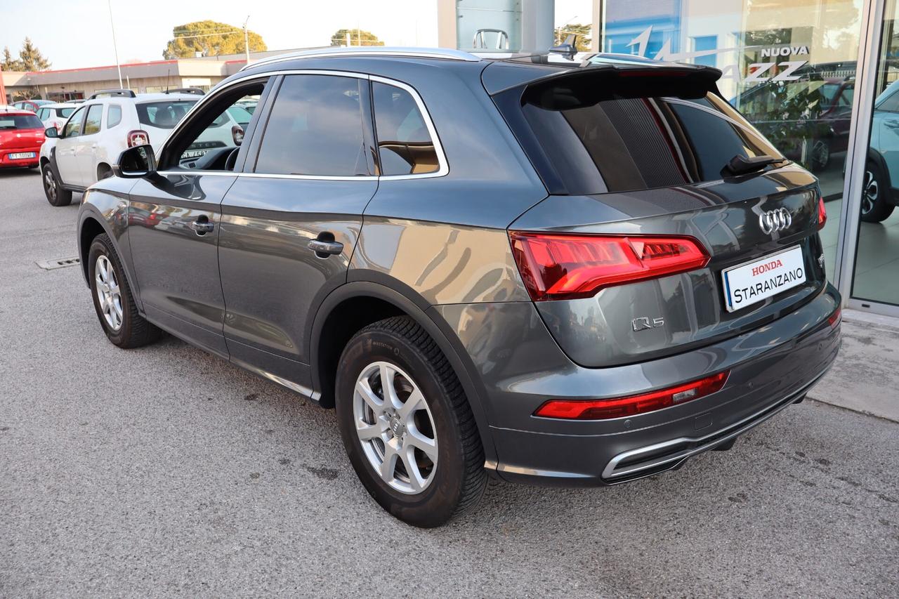 Audi Q5 2.0 TFSI quattro S tronic Business Sport