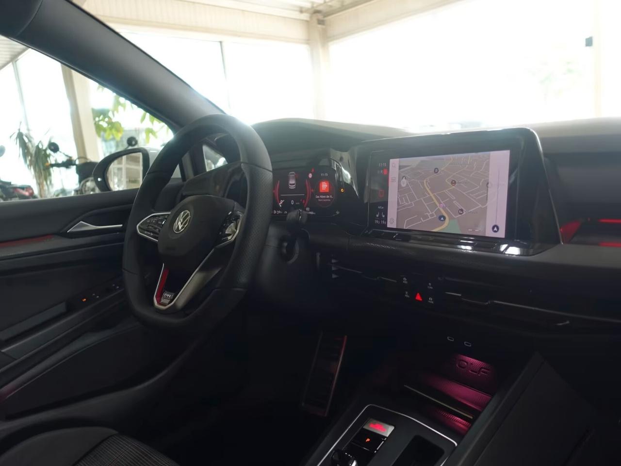 Volkswagen Golf 8 GTI 2.0 TSI DSG RETROC/FENDI/