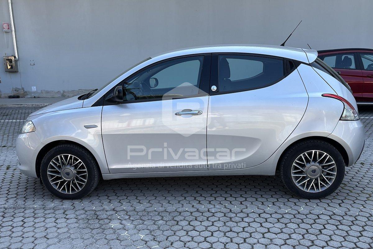 LANCIA Ypsilon 1.2 69 CV 5 porte GPL Ecochic Silver