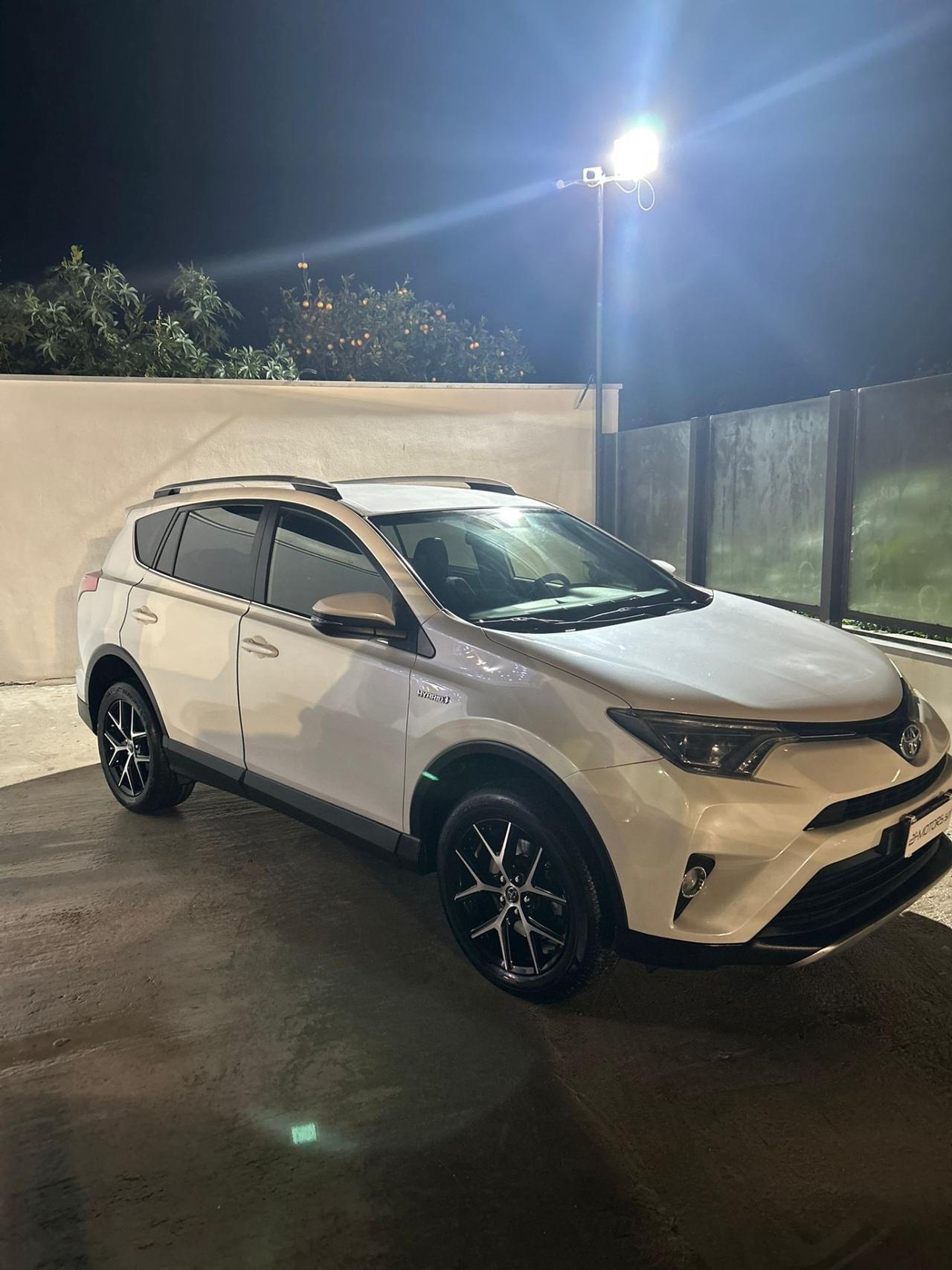 Toyota RAV 4 2.5 vvt-i h Lounge 2wd e-cvt