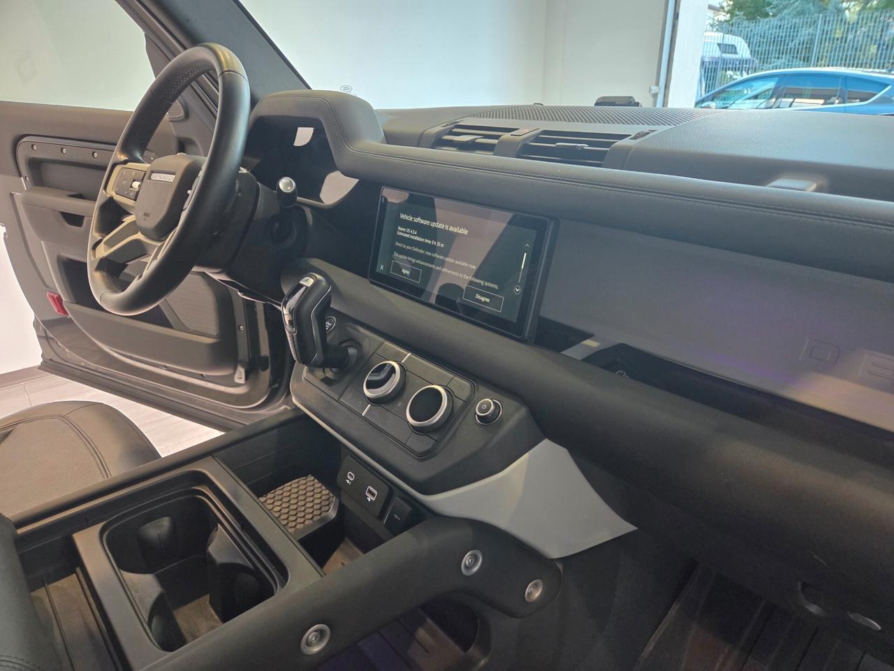 Land Rover Defender 90 3.0D I6 AWD Auto X-Dynamic SE