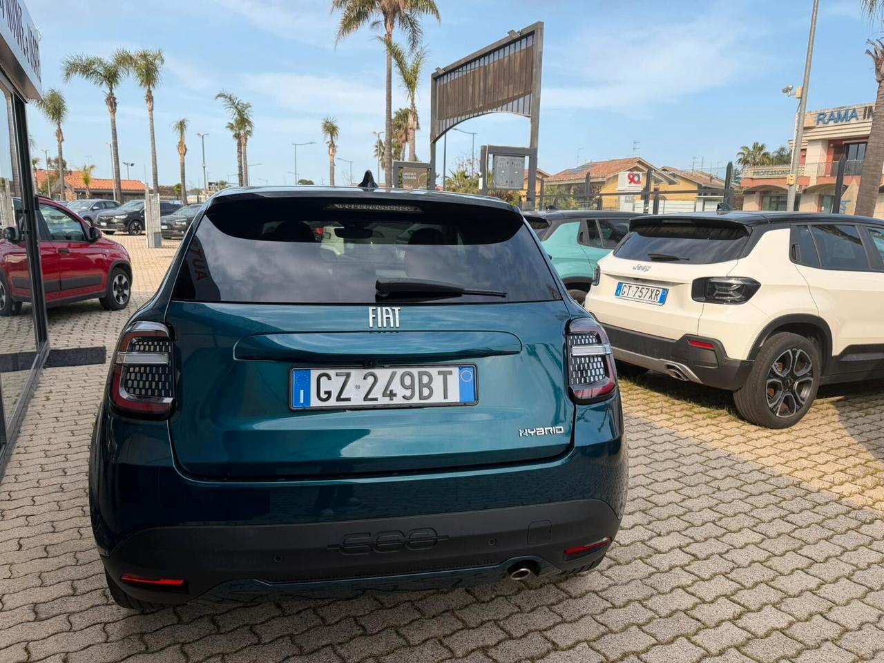 Fiat 600 Hybrid 110 CV DCT MHEV La Prima