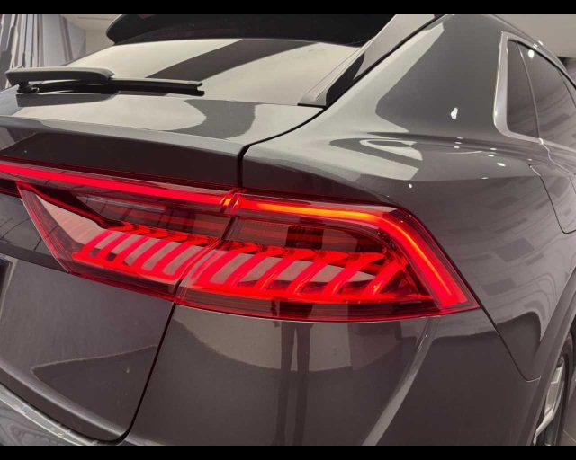 AUDI SQ8 TFSI quattro tiptronic sport attitude