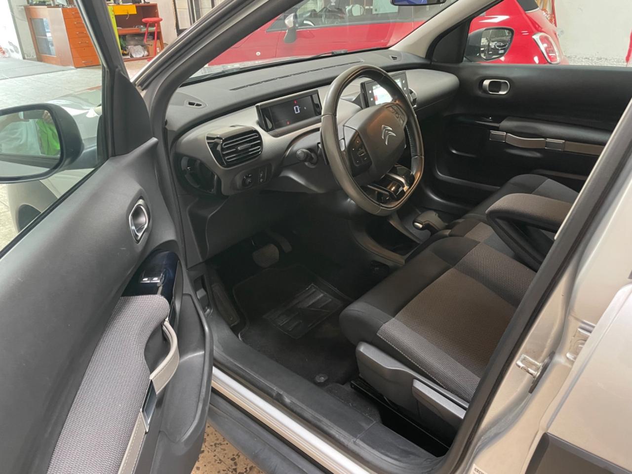 Citroen C4 Cactus PureTech 82 Shine Edition