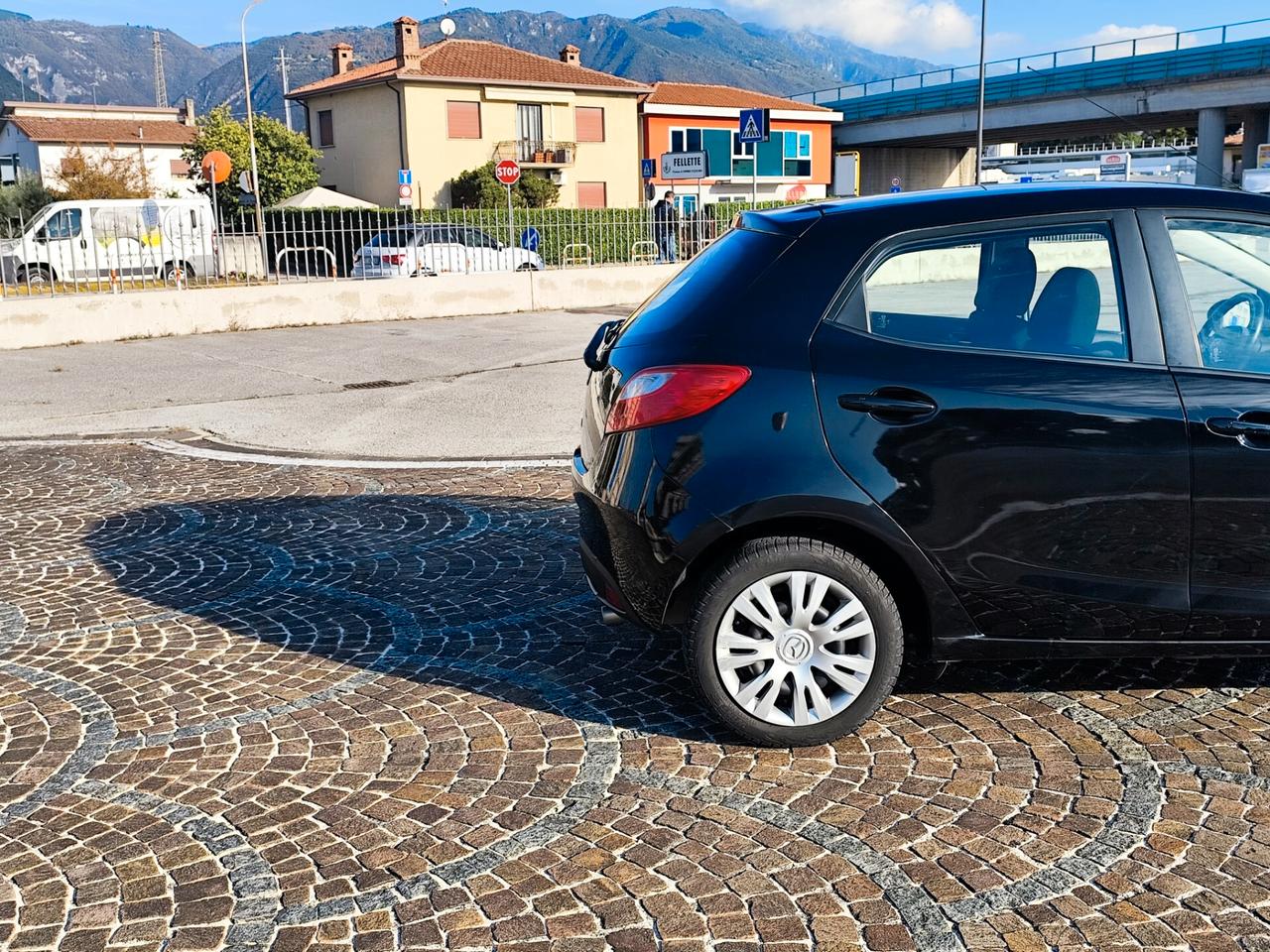 Mazda 2 Mazda2 1.3 16V 75CV 5p. Play GPL