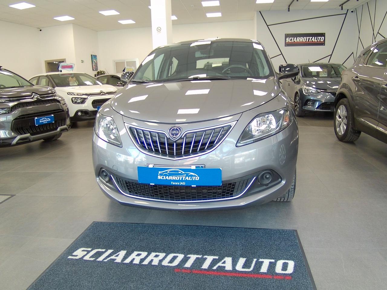 Lancia Ypsilon 1.0 FireFly 5 porte S&S Hybrid Silver Plus