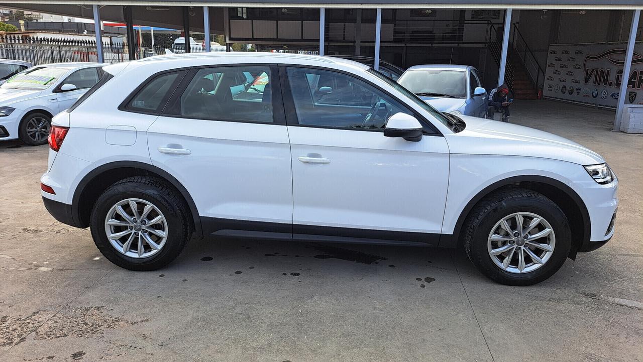 Audi Q5 TDI quattro 2.0 TDI S tronic 163cv