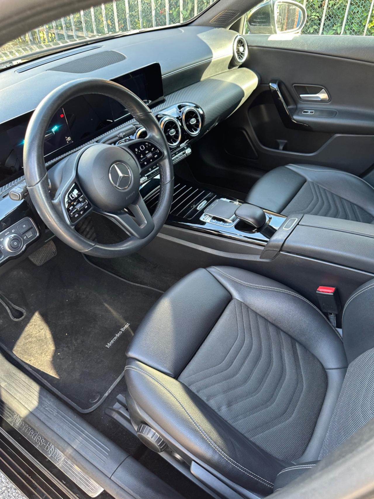 Mercedes-benz A 180 A 180 d Automatic Premium