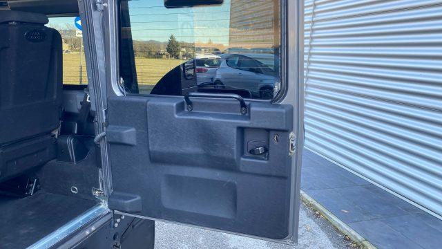 LAND ROVER Defender 90 2.4 TD4 3P CORTO SE ITALIANO da VETRINA
