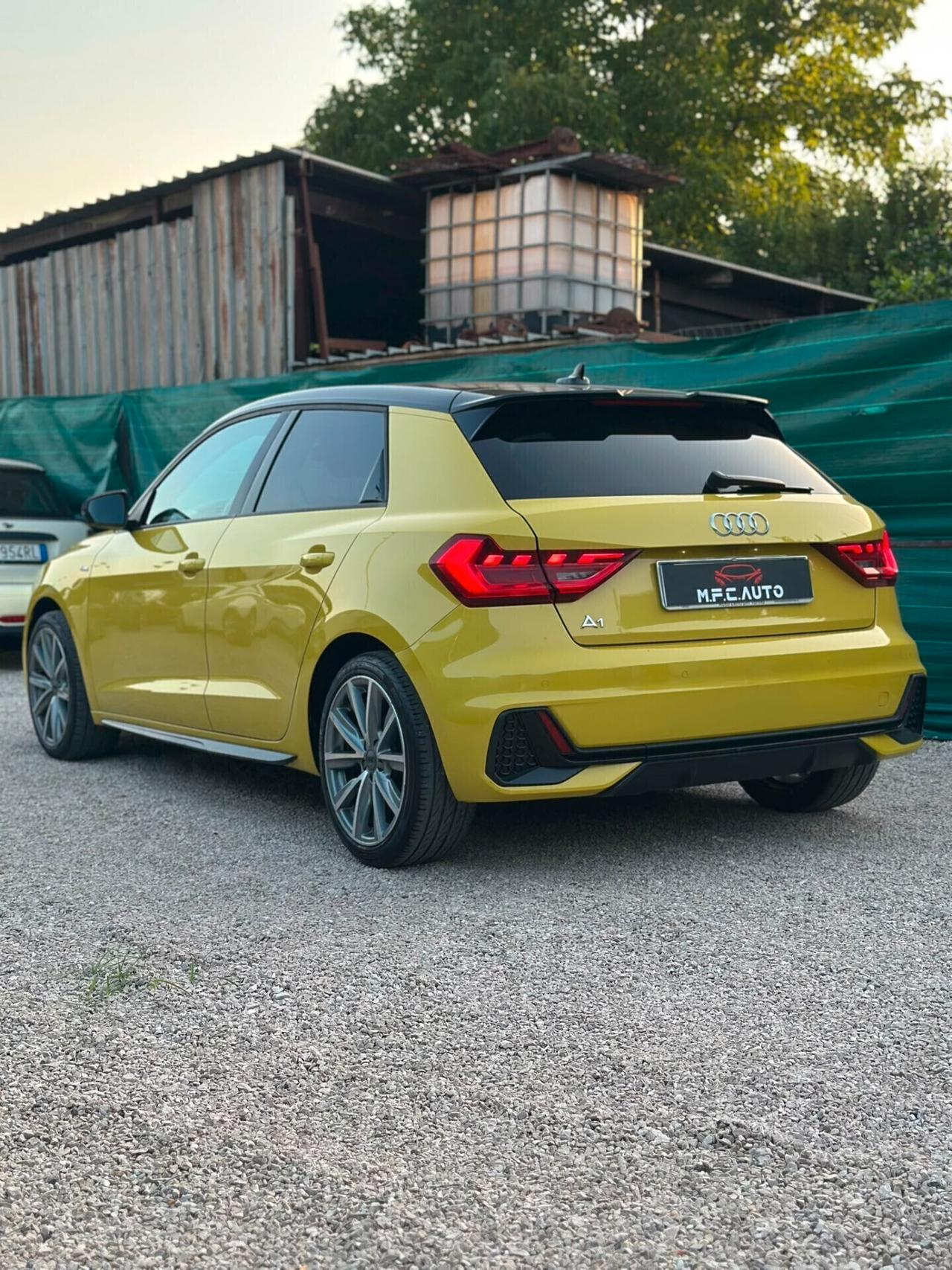 Audi A1 2023 SPB S-line Identity Black GARANZIA AUDI