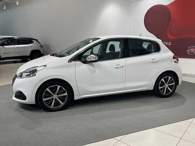 Peugeot 208 BlueHDi 100 5 porte Allure