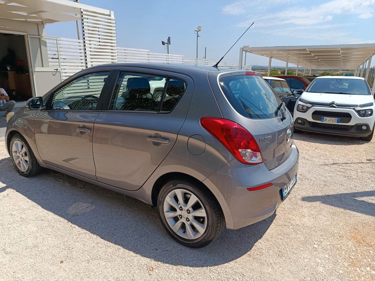Hyundai i20 1.2 5p. Econext Sound Edition
