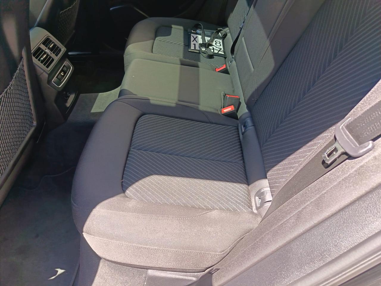 Audi Q5 40 TDI 204 CV quattro S tronic Identity Black