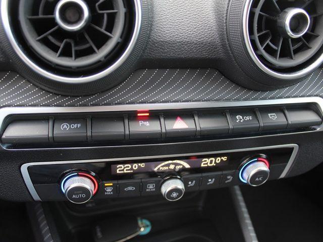 AUDI Q2 35 TDI quattro S tronic Identity Black