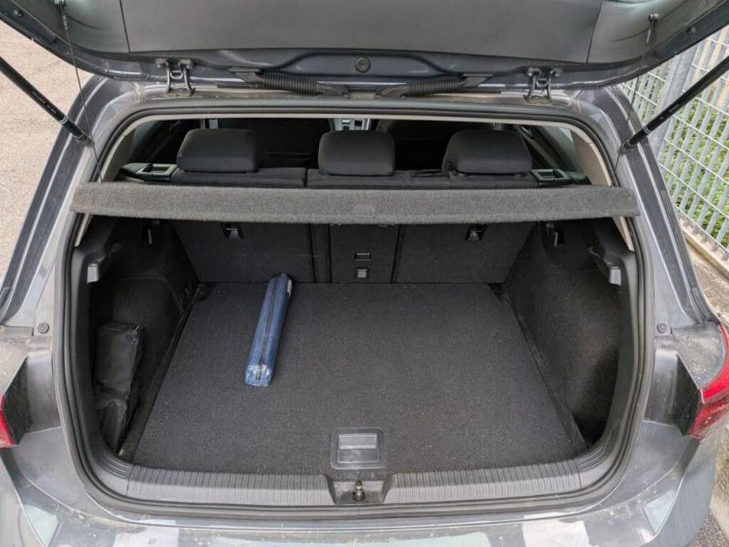 Volkswagen Golf 1.5 tgi Life 130cv dsg