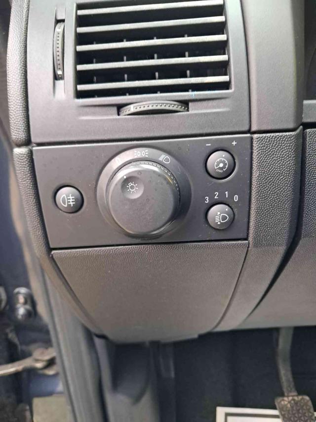 OPEL Meriva 1.4 16V Club ok neopatentati