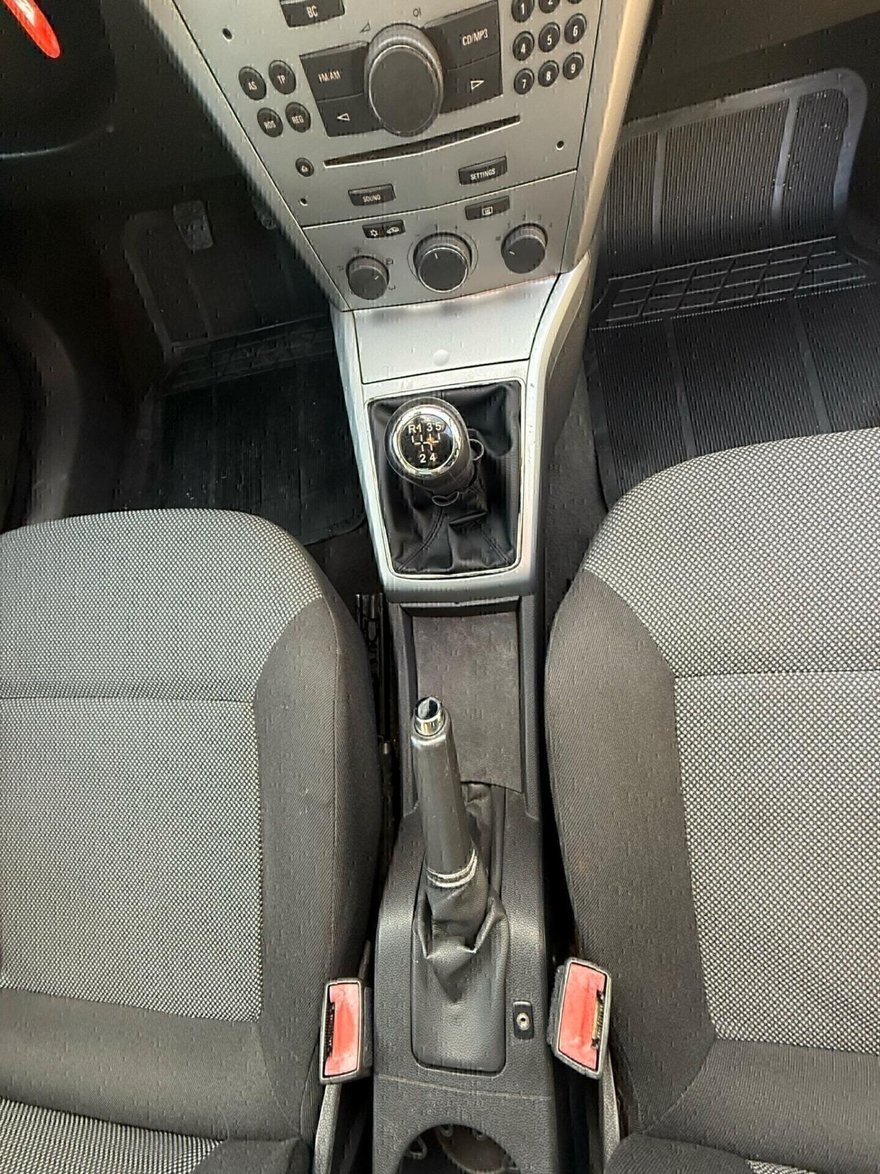 Opel Astra 1.4 16V GPL-TECH 5 porte Enjoy