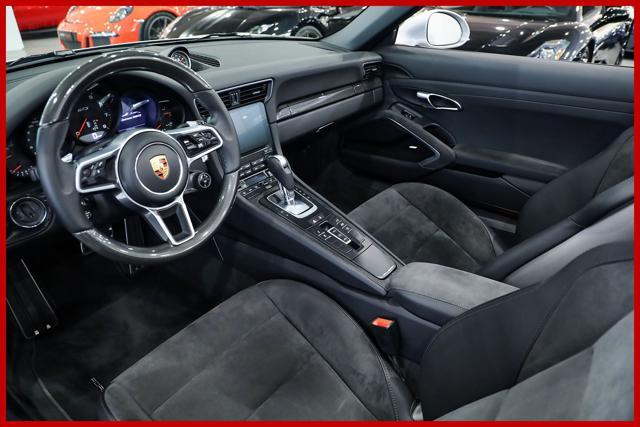 PORSCHE 991 3.0 Carrera 4 GTS Cabriolet