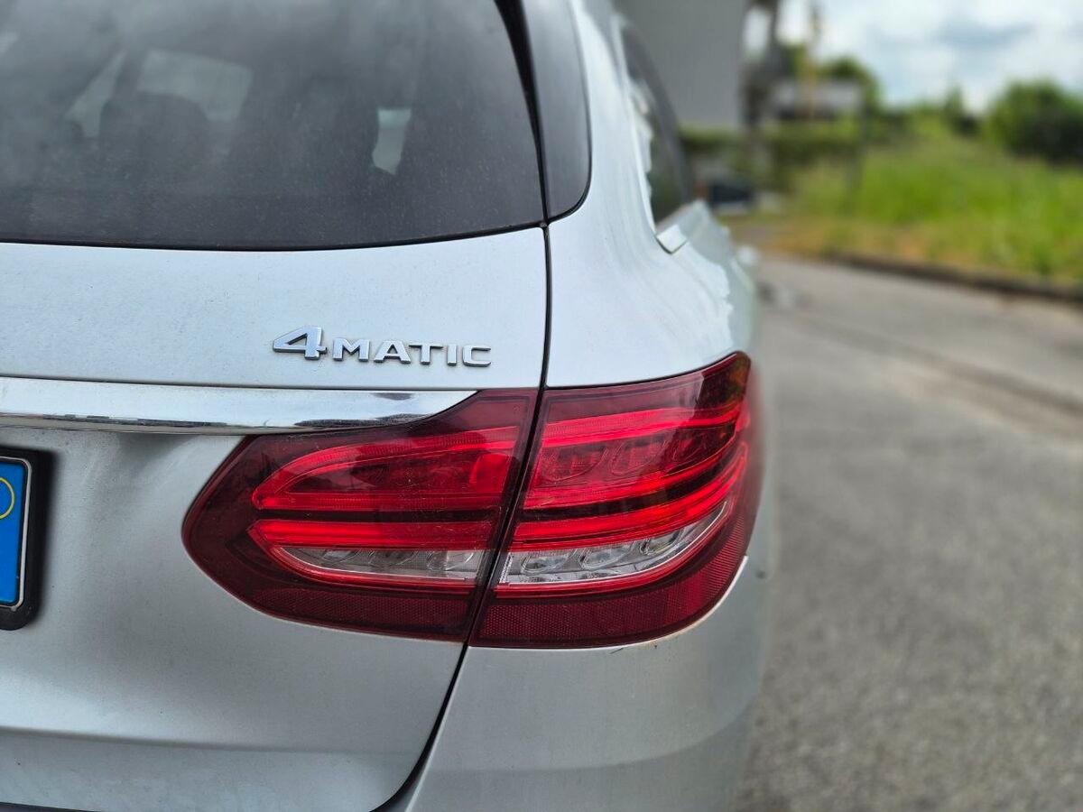 Mercedes Classe C 220 d Exclusive 4matic auto 9m