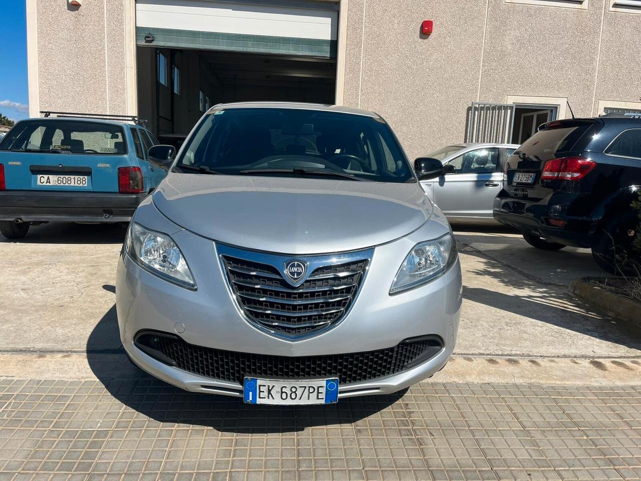 Lancia Ypsilon 1.3 MJT 16V 95 CV 5 porte S&S Silver