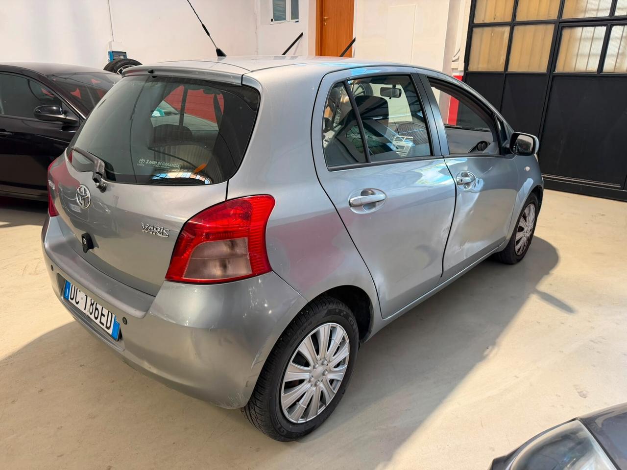 Toyota Yaris 1.3 5 porte