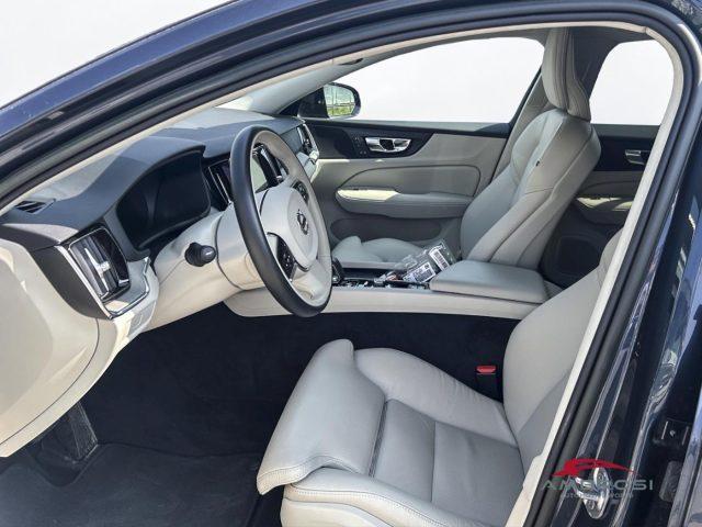 VOLVO V60 2.0 b4 Plus Dark auto
