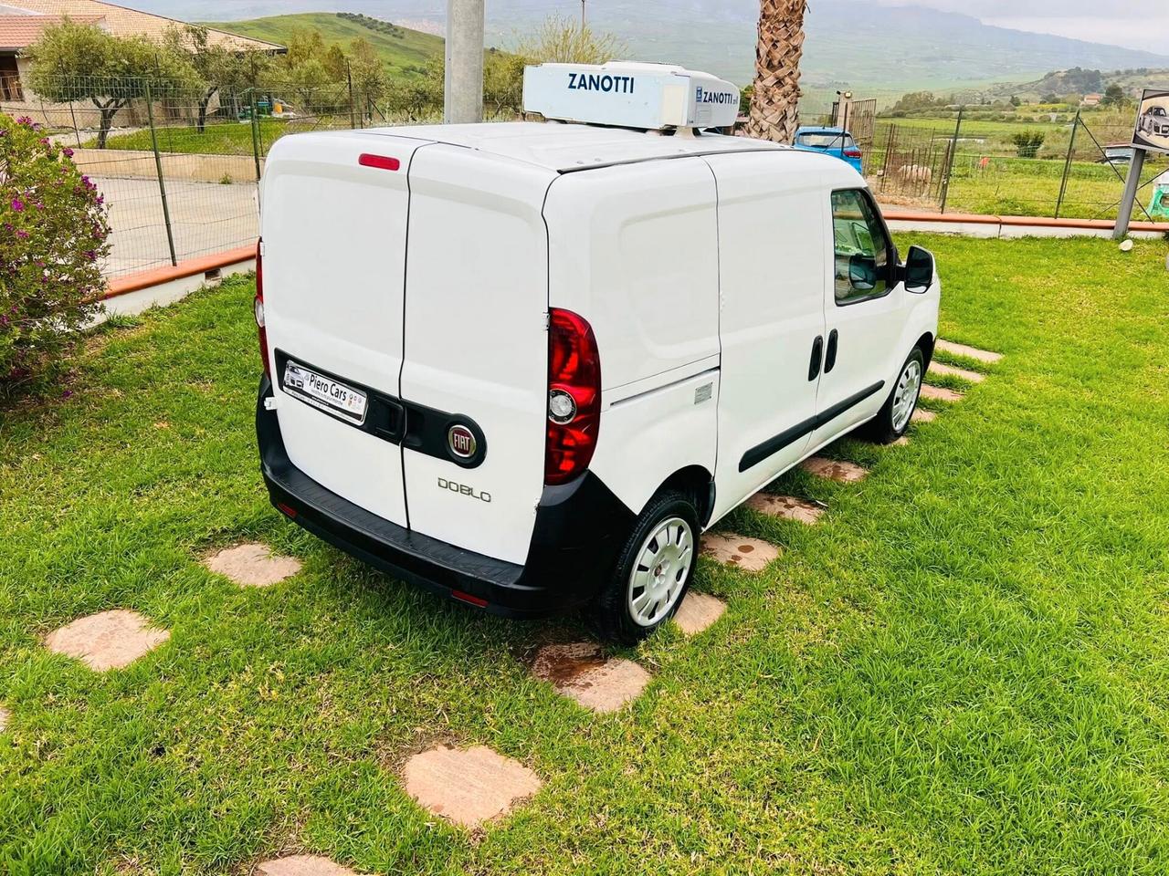 FIAT DOBLO' REFRIGERATO CON COIBENTAZIONE ISOTERMICA
