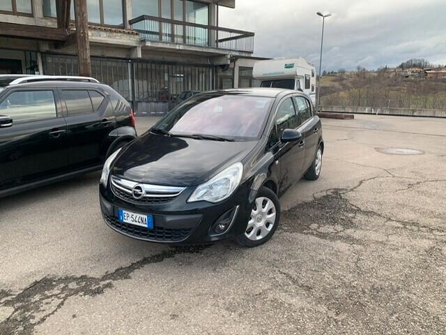 Opel Corsa 1.200 cc neo patentati-solo 63000 km 5 porte benzina-anno 2013-full optional-seminuova