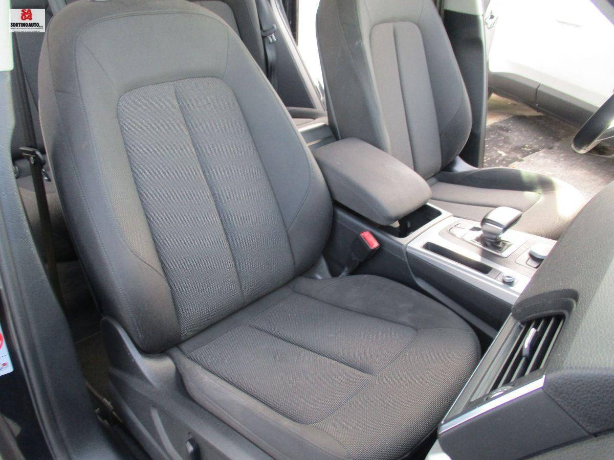 AUDI Q5 40 TDI quattro S tronic Business 2019 KM69000