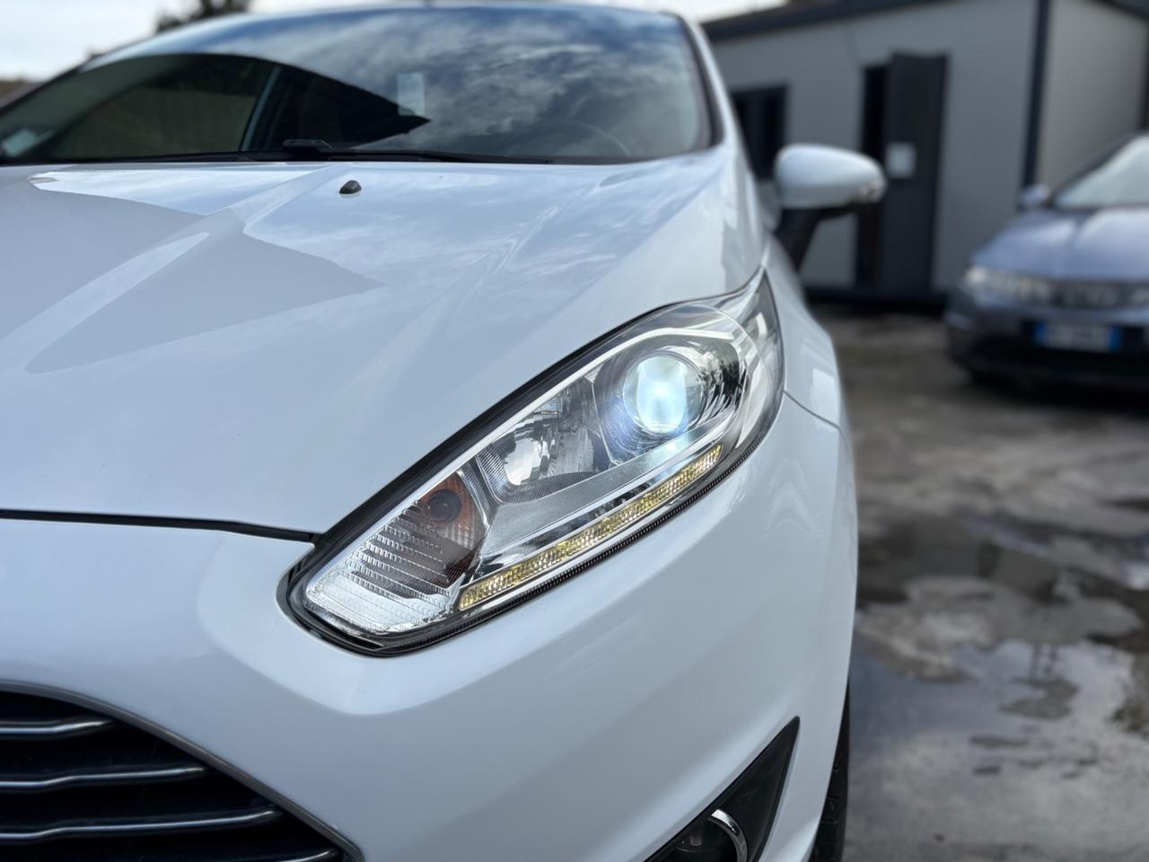 Ford Fiesta 1.4 benz/GPL navi xenon nuovissima