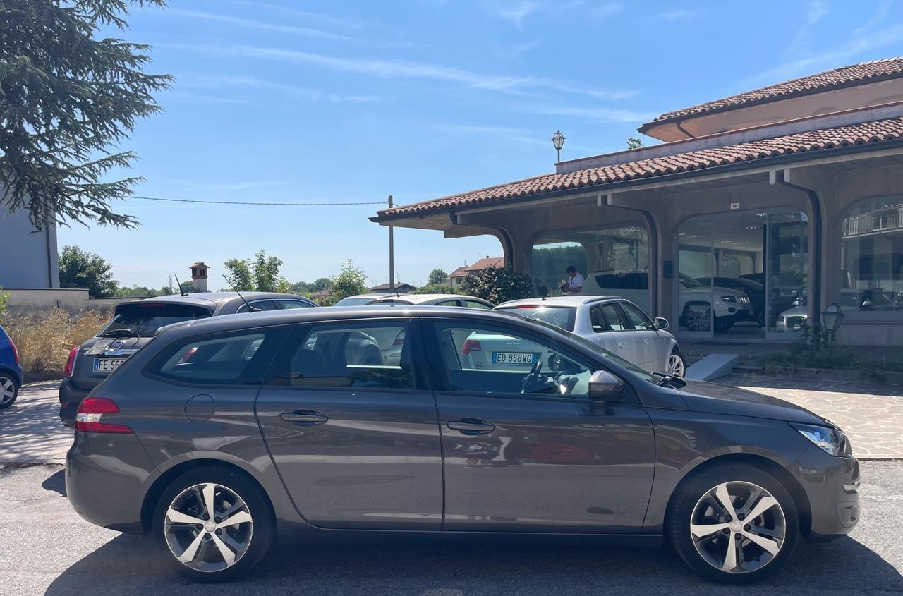 Peugeot 308 PureTech Turbo 130 S&S SW Allure