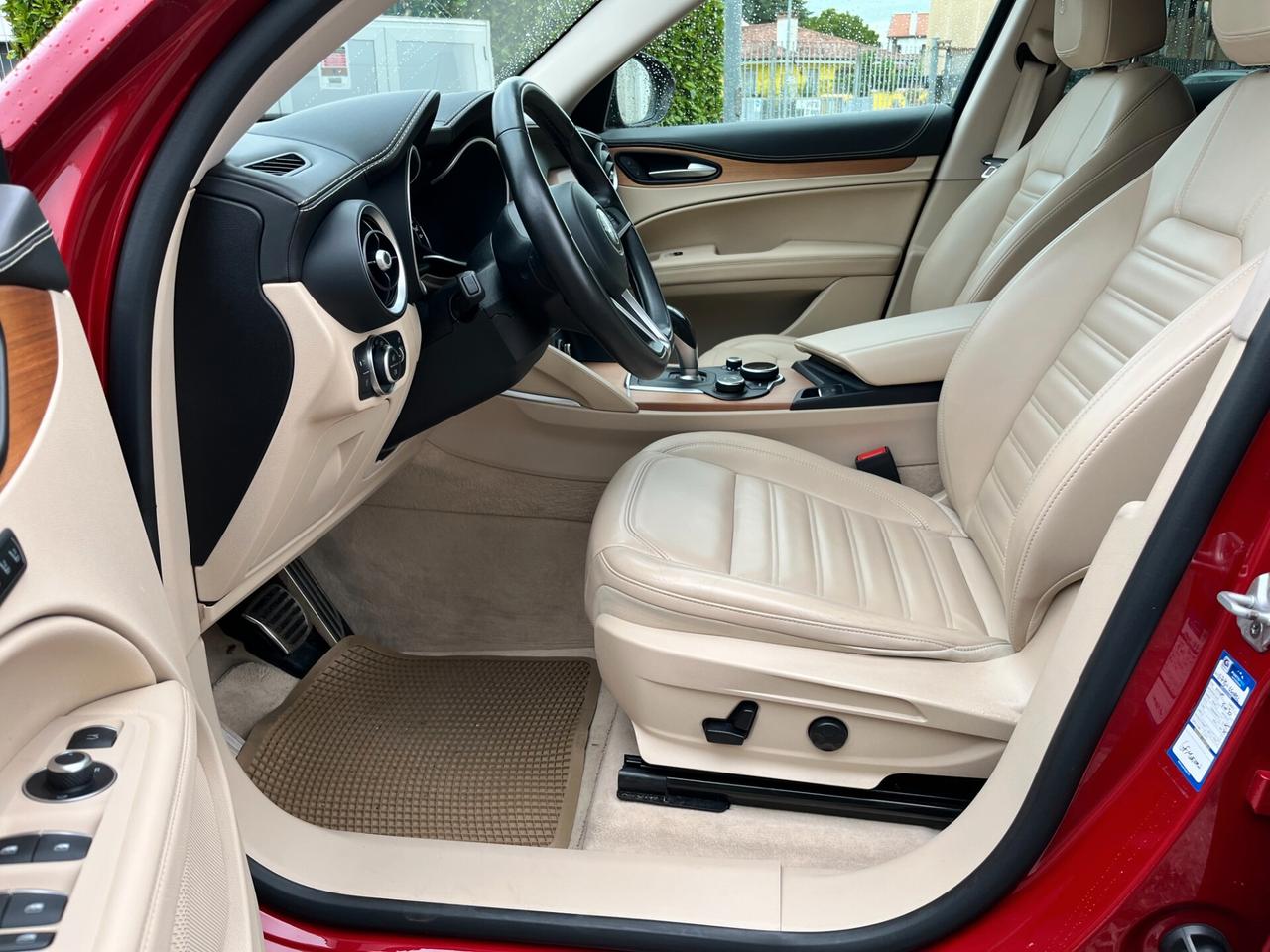 Alfa Romeo Stelvio 2.2 Turbodiesel 210 CV AT8 Q4 Executive