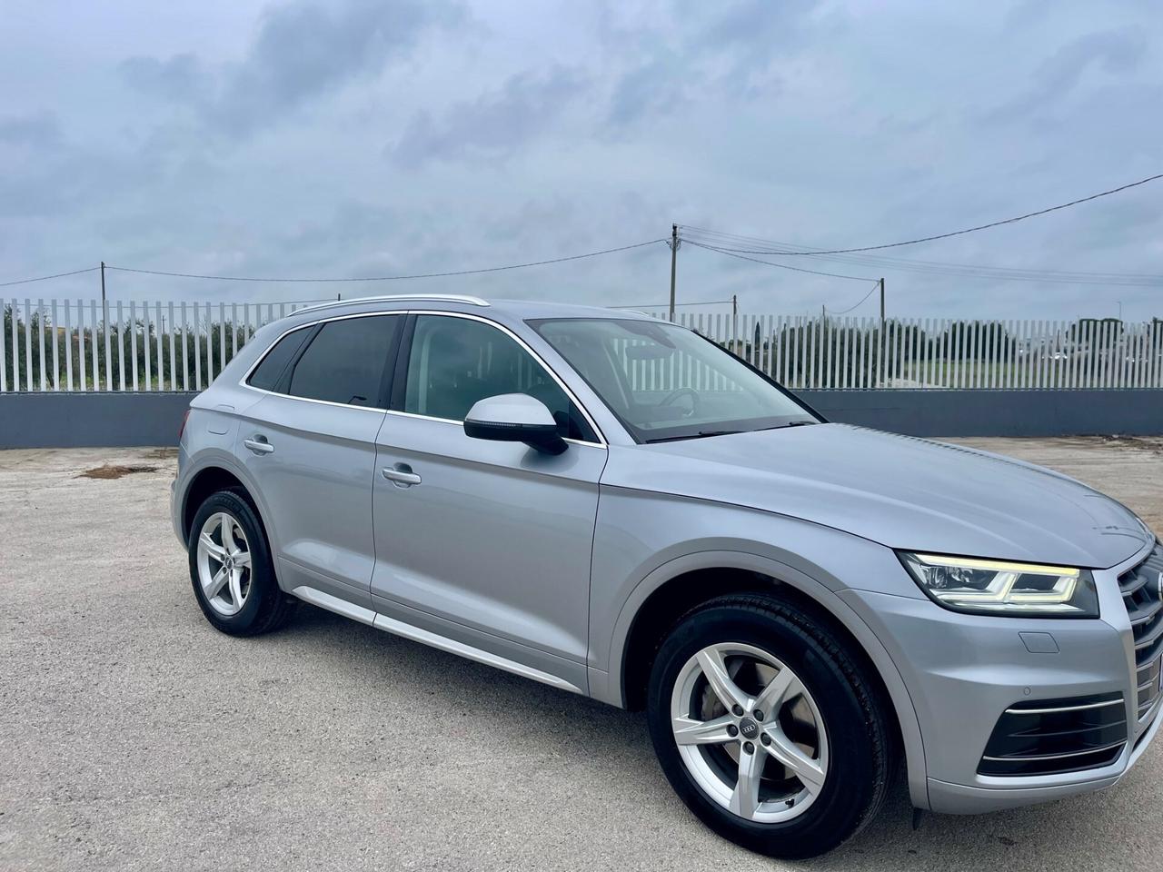 AUDI Q5 2.0 TDI 190CV QUATTRO SPORT FULL MATRIX 18