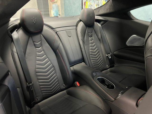 MASERATI GranTurismo V6 550 CV AWD Trofeo IVA ESP.