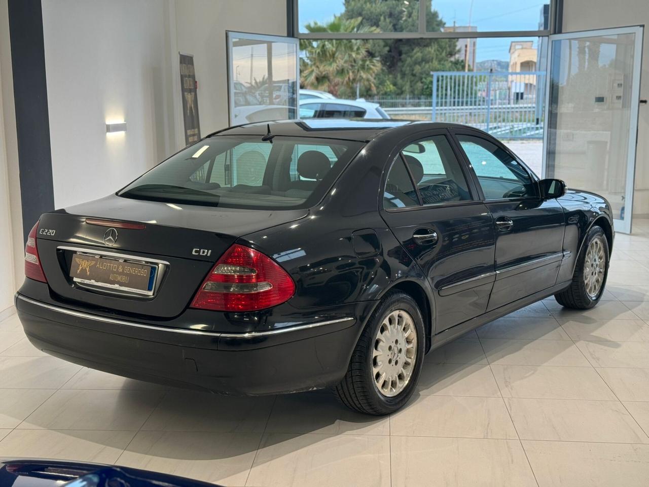 Mercedes E 220 150CV 2003