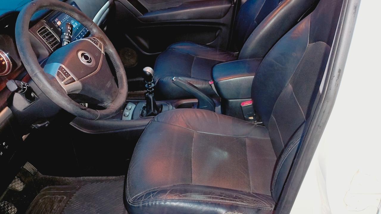 Ssangyong Korando 2.0 e-XDi 175 CV AWD AT Classy Navi