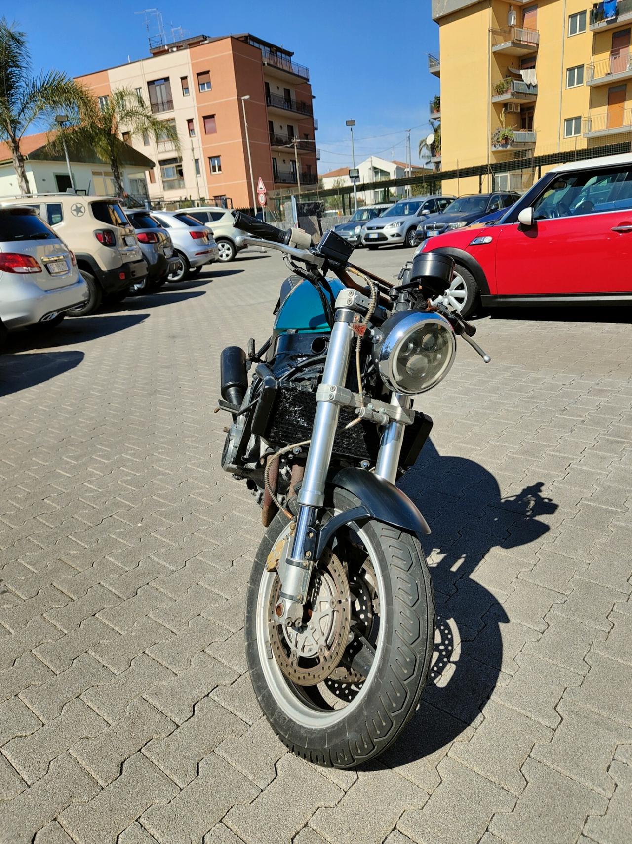 Honda CBR 600 F cafè Racer strorica