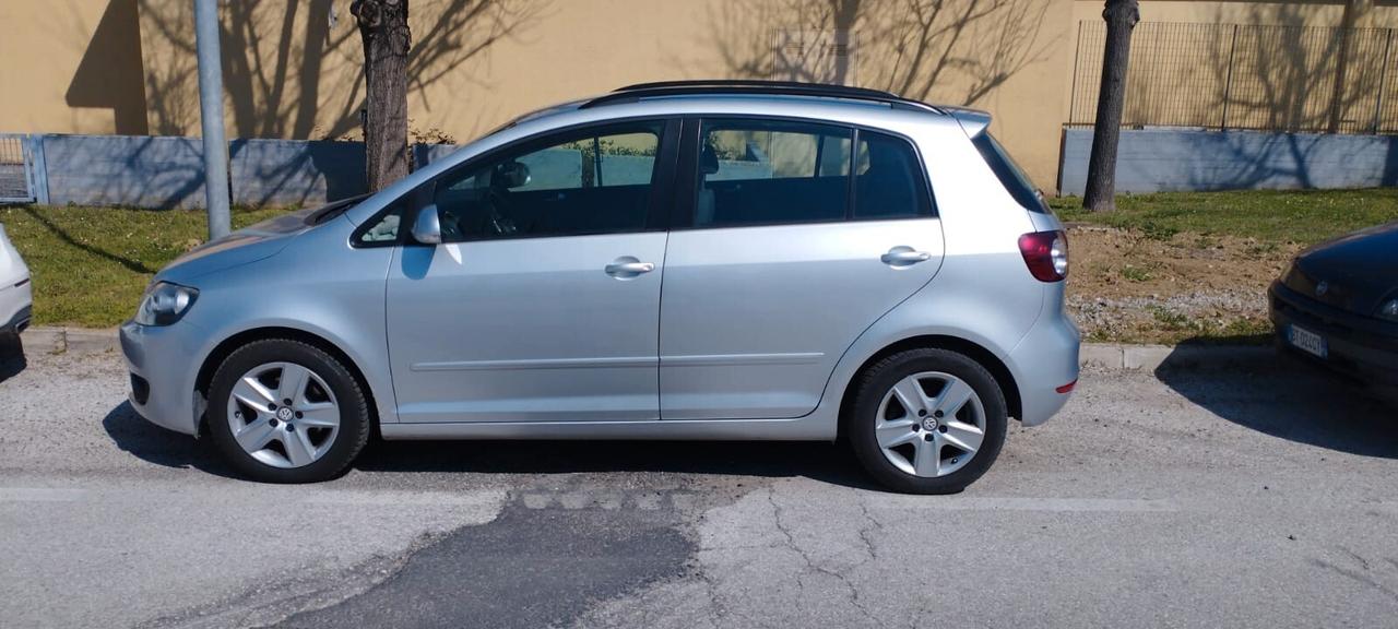 Volkswagen Golf Plus 1.6 TDI 105CV Comfortline