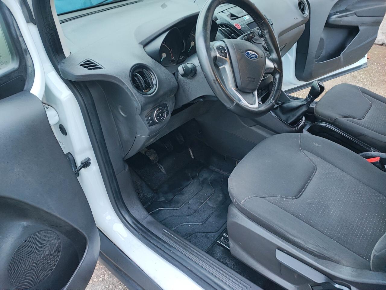 Ford Courier Tdci Euro 6 KM 143.000 IVA COMPRESA