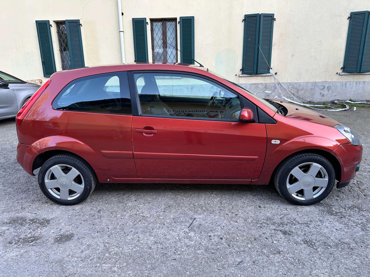 Ford Fiesta 1.2 16V 3p. Ghia