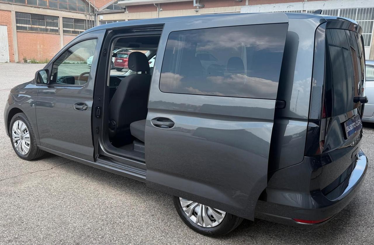 Volkswagen Caddy Pianale Ribassato 2.0 TDI 102 CV Space Maxi 7 POSTI DUE PORTIERE SCORREVOLI