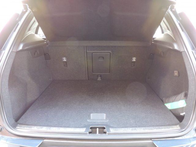 VOLVO XC40 B4 BENZINA AWD INSCRIPTION AUTOMATICA