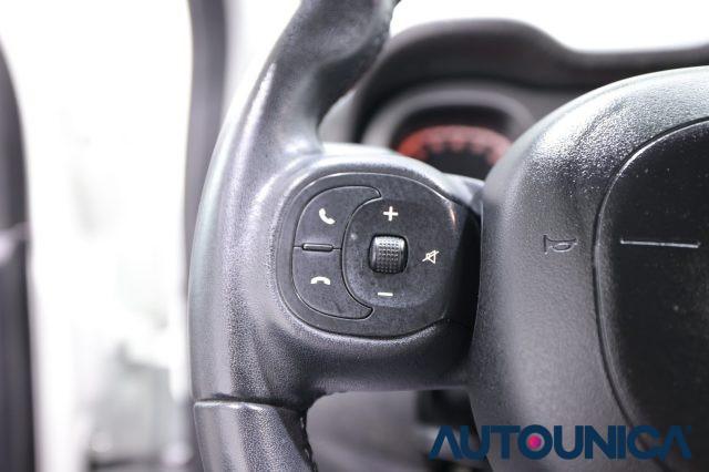 FIAT Panda 1.0 FIREFLY S&S HYBRID CITY CROSS NEOPATENTATI