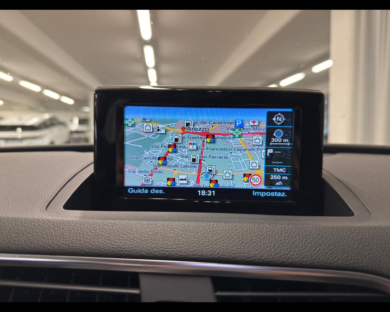 AUDI Q3 - Q3 2.0 TDI 120 CV Business