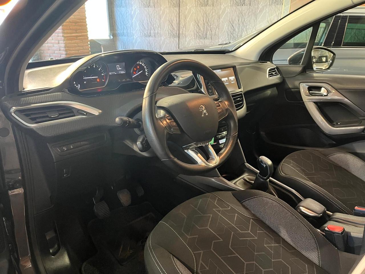Peugeot 2008 PureTech 82 Allure