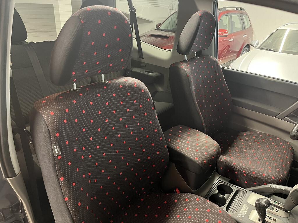 Mitsubishi Pajero 3.2 DI-D 4×4 Dakar Panorama 160 CV