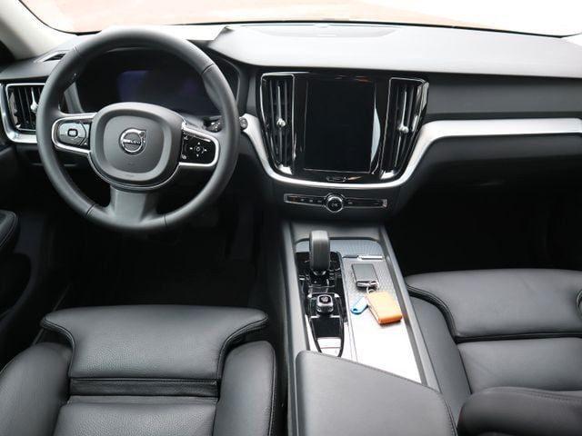 VOLVO V60 B4 (d) automatico Plus Bright