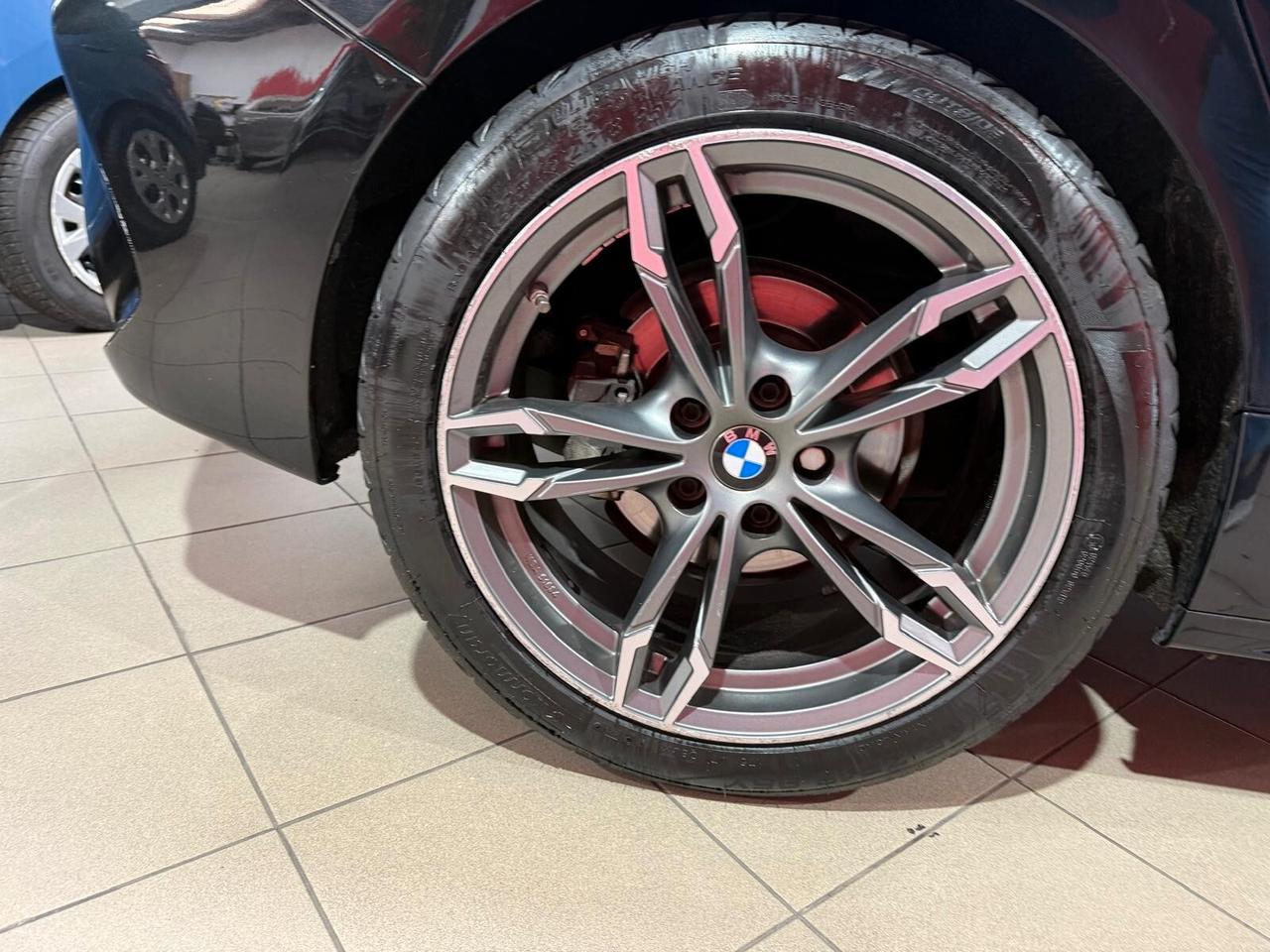 Bmw 118 118d 5p. Colorvision Edition